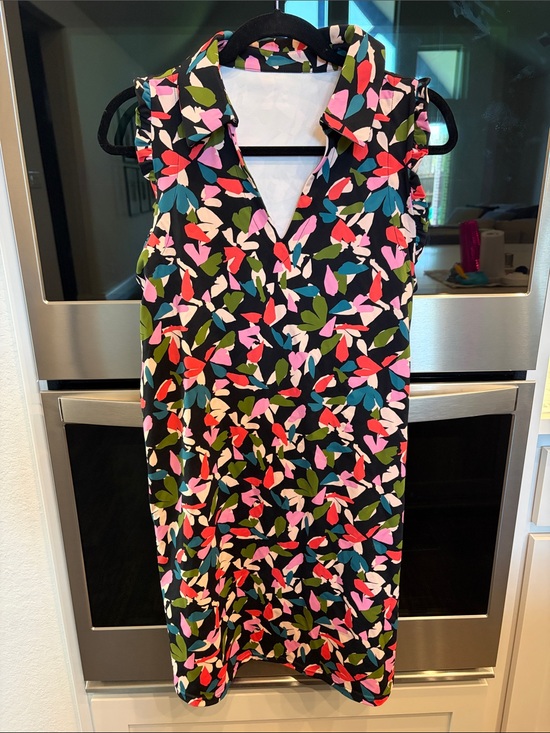 SSYS Dresses & Skirts - SSYS Sleeveless Collared Mini Dress in Black Multi-Leaf Print
